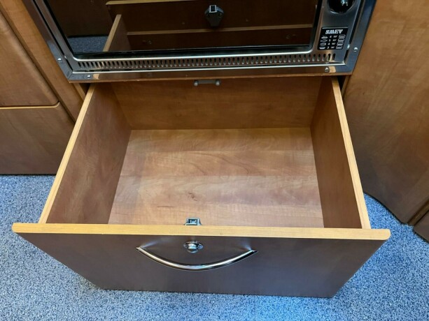 carthago-chic-i47-e-line-2-enkle-senger-senkeseng-alde-diesel-2009-big-47