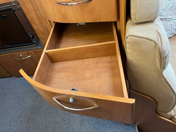 carthago-chic-i47-e-line-2-enkle-senger-senkeseng-alde-diesel-2009-big-50