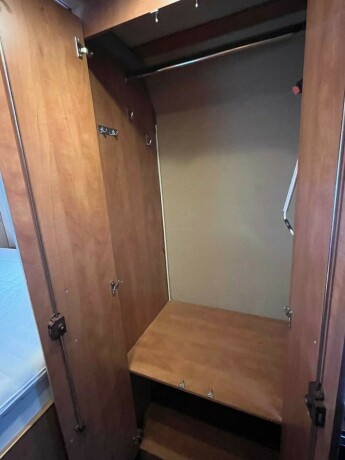 carthago-chic-i47-e-line-2-enkle-senger-senkeseng-alde-diesel-2009-big-76