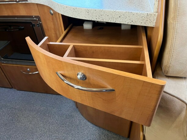 carthago-chic-i47-e-line-2-enkle-senger-senkeseng-alde-diesel-2009-big-49