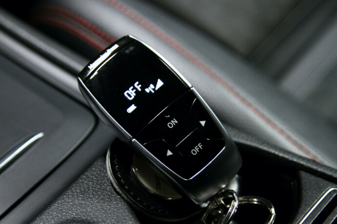 mercedes-benz-gla-bensin-2016-big-24