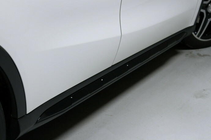 mercedes-benz-gla-bensin-2016-big-38