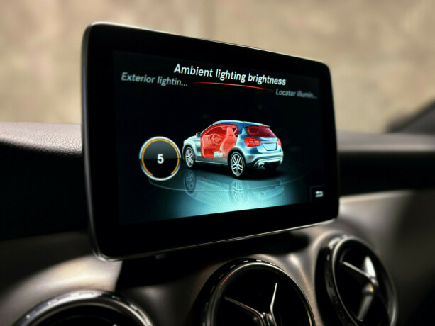 mercedes-benz-gla-bensin-2016-big-19