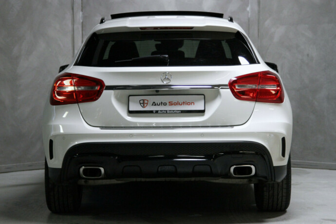 mercedes-benz-gla-bensin-2016-big-35