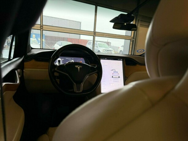 tesla-model-x-elektrisitet-2019-big-37