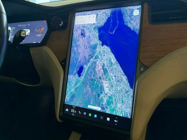 tesla-model-x-elektrisitet-2019-big-28
