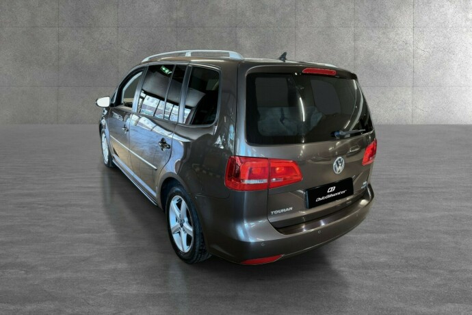volkswagen-touran-diesel-2013-big-6