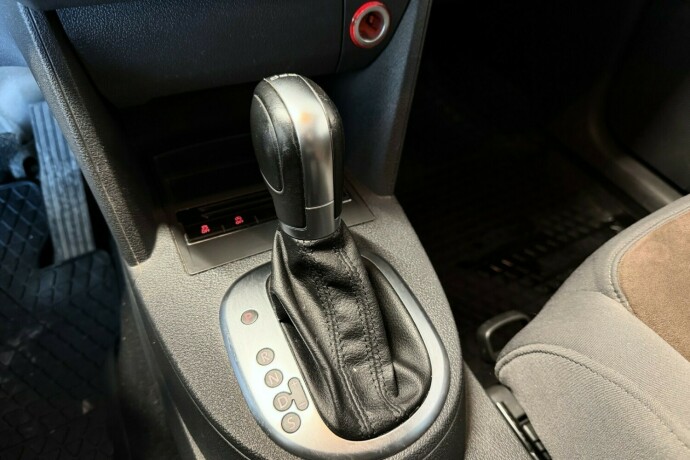 volkswagen-touran-diesel-2013-big-26