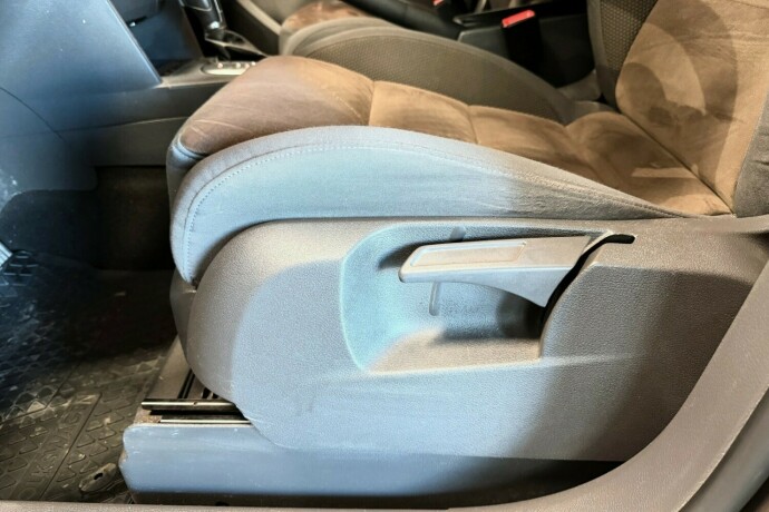 volkswagen-touran-diesel-2013-big-19