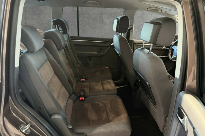 volkswagen-touran-diesel-2013-big-16