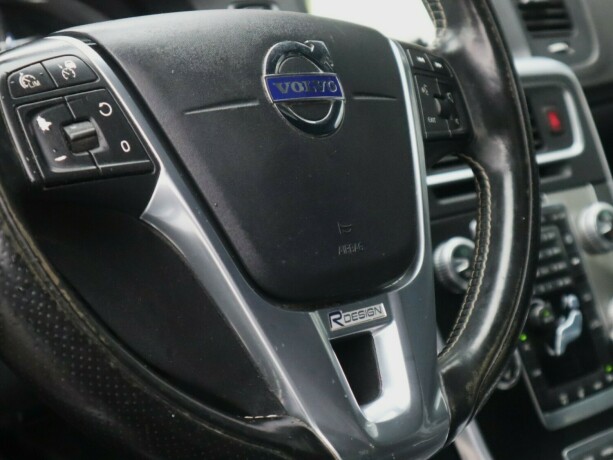 volvo-v60-elektrisitetdiesel-2017-big-12