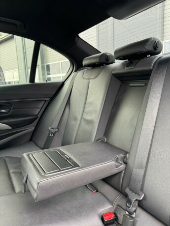 bmw-3-serie-diesel-2012-big-19