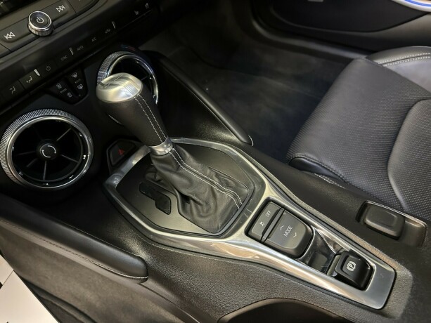 chevrolet-camaro-bensin-2016-big-31