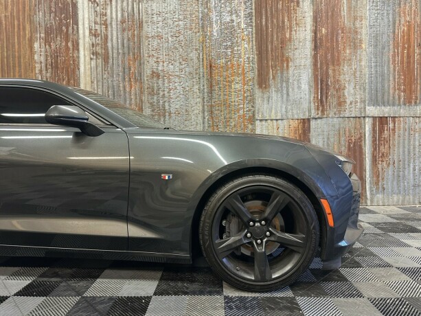 chevrolet-camaro-bensin-2016-big-3