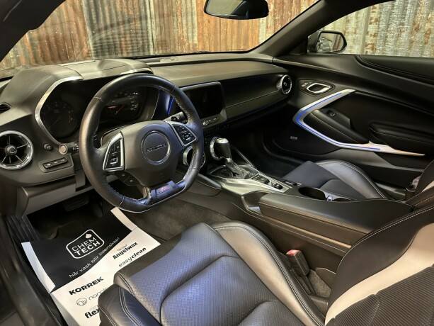 chevrolet-camaro-bensin-2016-big-23