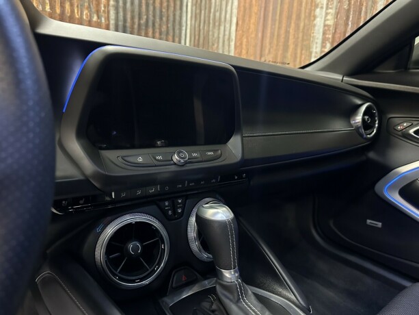 chevrolet-camaro-bensin-2016-big-30