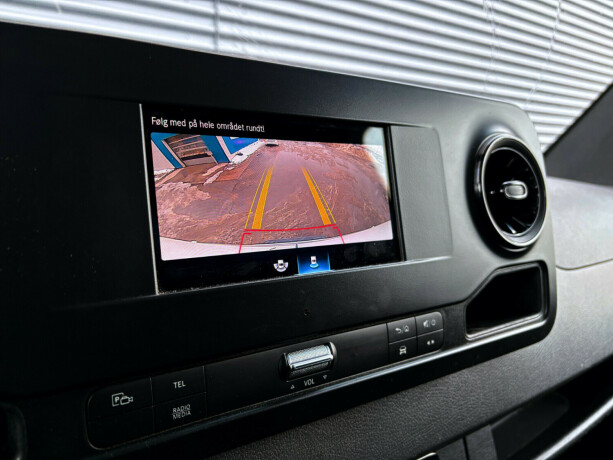 mercedes-benz-sprinter-diesel-2019-big-11