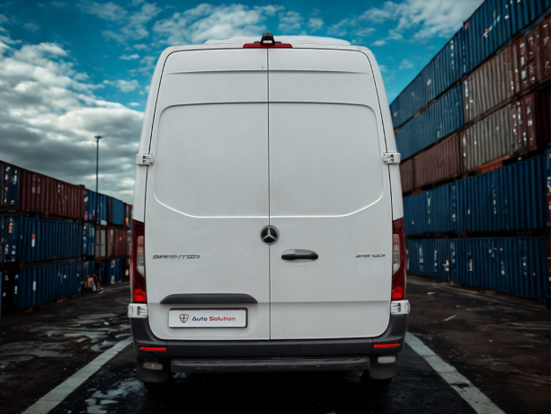 mercedes-benz-sprinter-diesel-2019-big-3