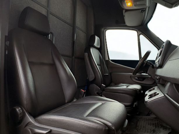 mercedes-benz-sprinter-diesel-2019-big-7