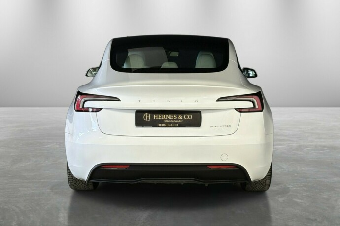 tesla-model-3-elektrisitet-2024-big-35