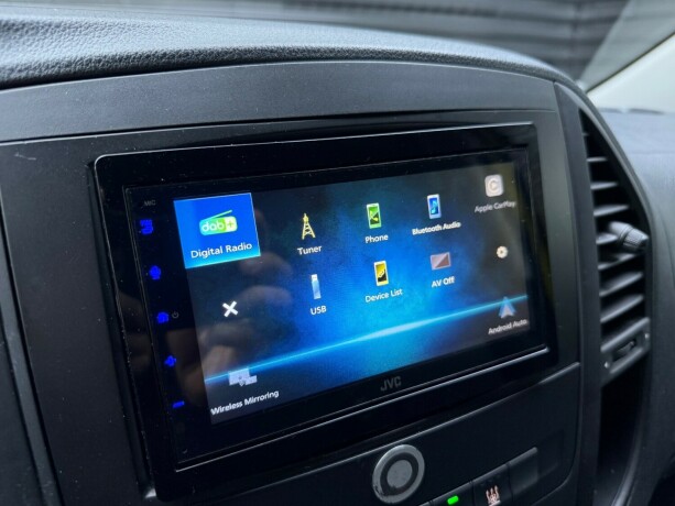 mercedes-benz-vito-diesel-2016-big-16