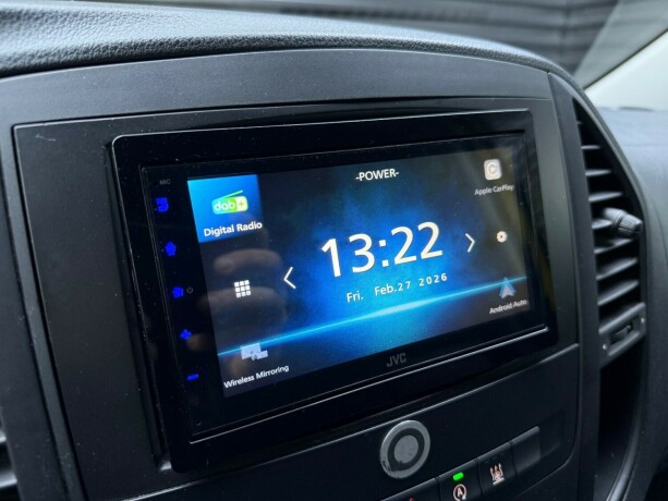 mercedes-benz-vito-diesel-2016-big-17