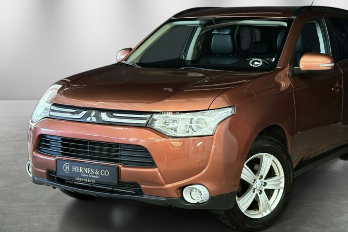 mitsubishi-outlander-diesel-2013-big-2