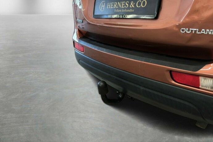 mitsubishi-outlander-diesel-2013-big-8