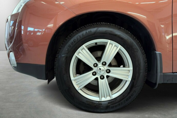 mitsubishi-outlander-diesel-2013-big-5