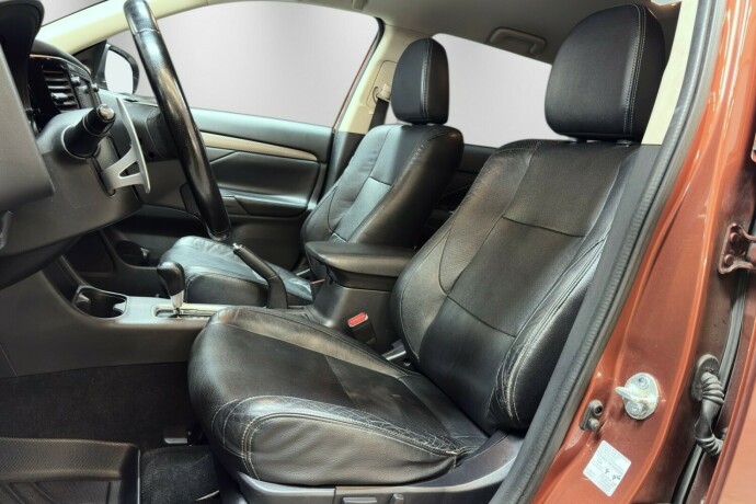 mitsubishi-outlander-diesel-2013-big-16