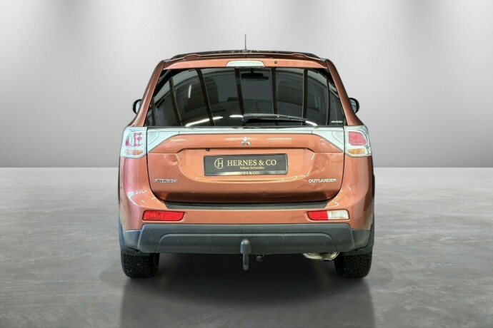 mitsubishi-outlander-diesel-2013-big-9