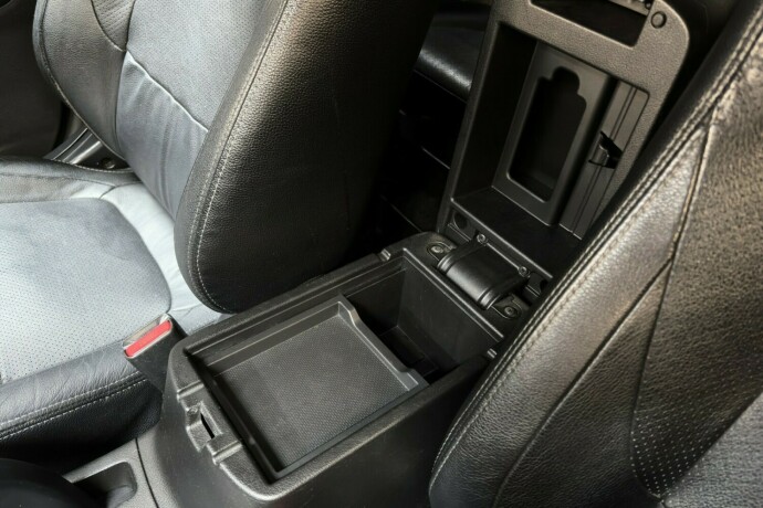 mitsubishi-outlander-diesel-2013-big-33