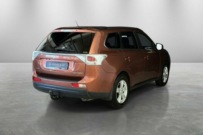 mitsubishi-outlander-diesel-2013-big-6