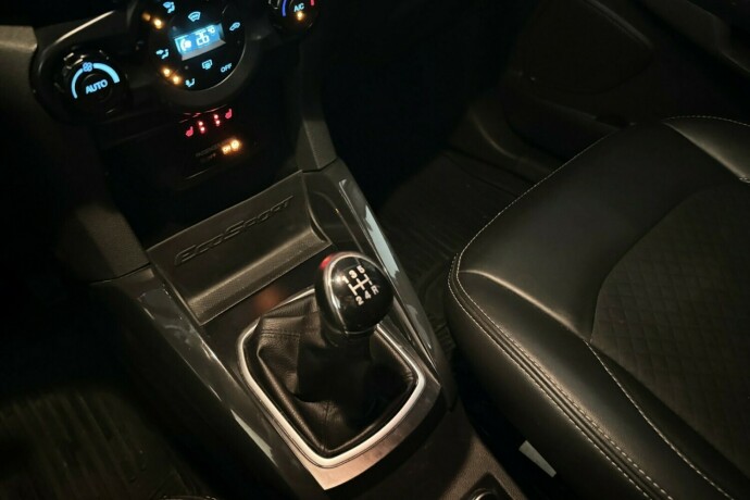 ford-ecosport-bensin-2017-big-25