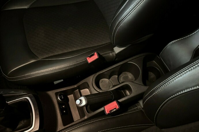 ford-ecosport-bensin-2017-big-27