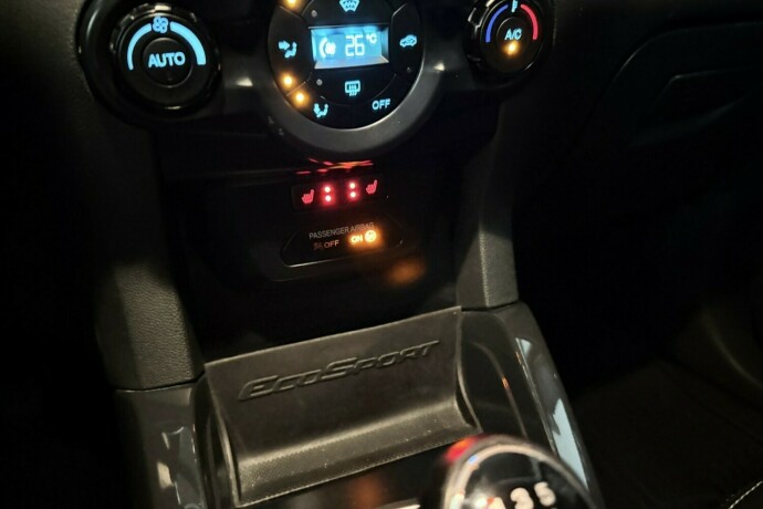 ford-ecosport-bensin-2017-big-26