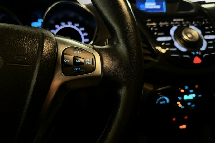 ford-ecosport-bensin-2017-big-17