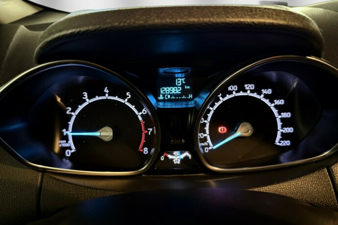 ford-ecosport-bensin-2017-big-18