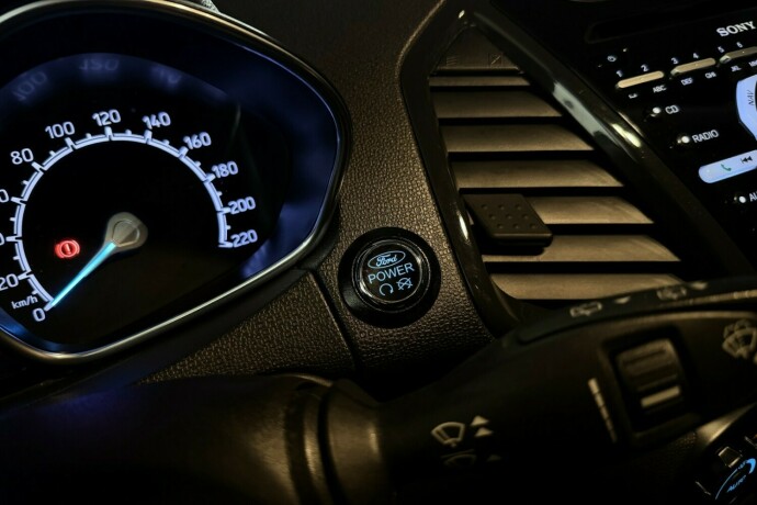 ford-ecosport-bensin-2017-big-19