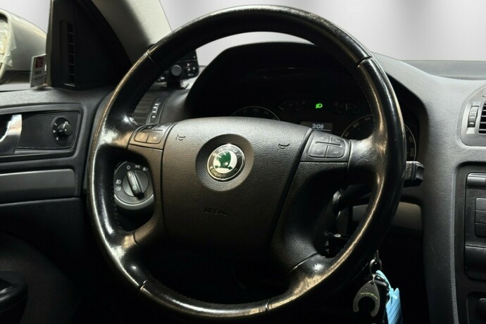 skoda-octavia-diesel-2007-big-18