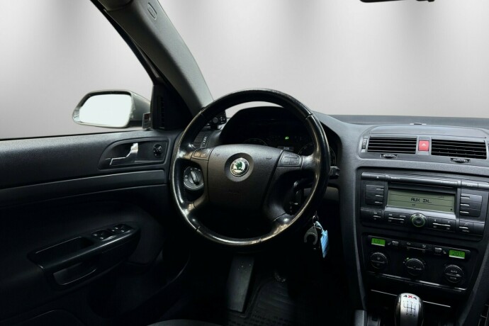 skoda-octavia-diesel-2007-big-17