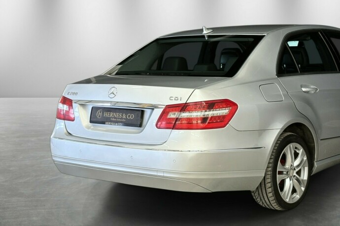 mercedes-benz-e-klasse-diesel-2010-big-8