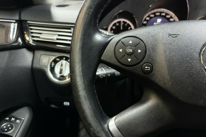 mercedes-benz-e-klasse-diesel-2010-big-20