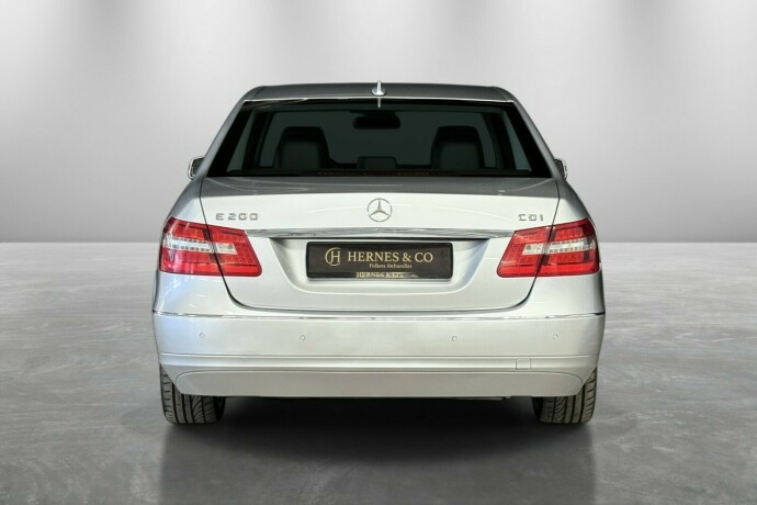 mercedes-benz-e-klasse-diesel-2010-big-9