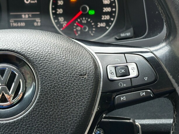 volkswagen-transporter-diesel-2017-big-29