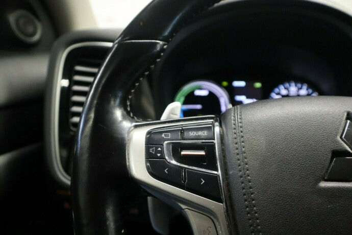 mitsubishi-outlander-elektrisitetbensin-2018-big-19