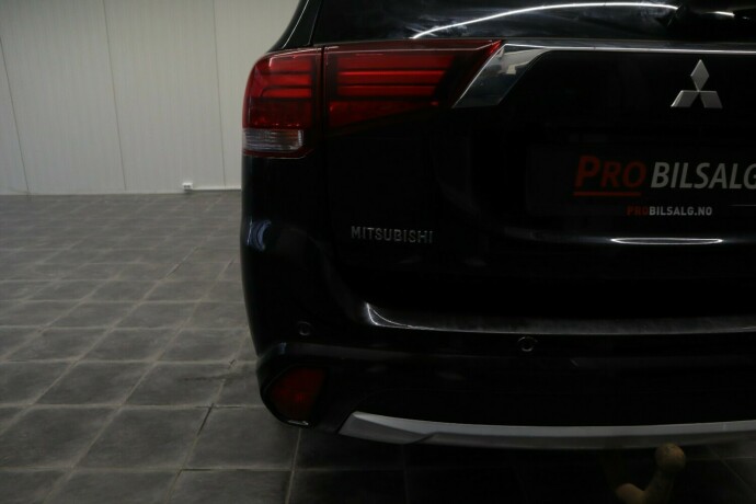 mitsubishi-outlander-elektrisitetbensin-2018-big-6