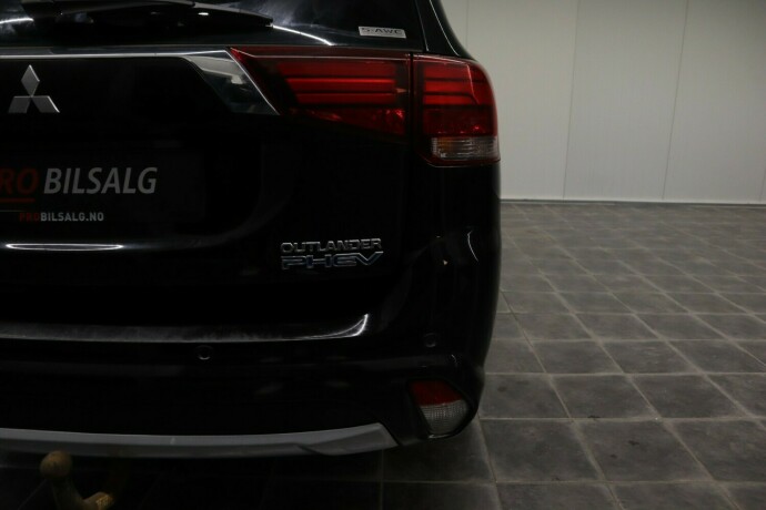 mitsubishi-outlander-elektrisitetbensin-2018-big-7