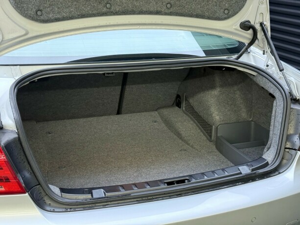 bmw-3-serie-bensin-2013-big-29