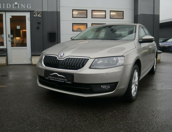 skoda-octavia-bensin-2016-big-2